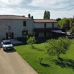 Appartamento La Charmille La Terrasse La Copechagniere