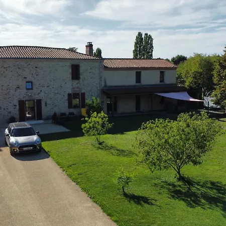 Apartman La Charmille Et D'hotes La Copechagniere